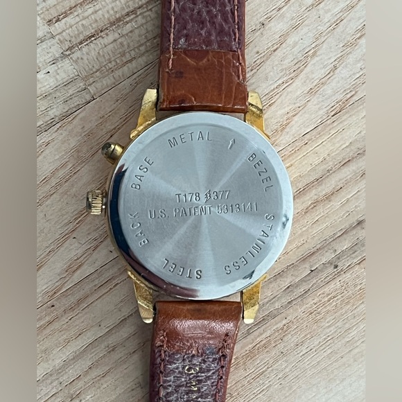 Unitron UniGlow Ladies Watch Leather Strap Light Gold Tone Dial Gold Case - Picture 6 of 10